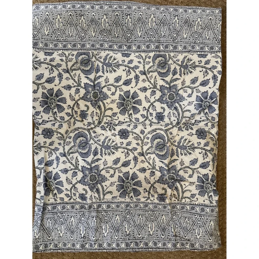PB Dorm Pottery Barn Blue White Floral Organic Cotton Standard Pillow Shams-2